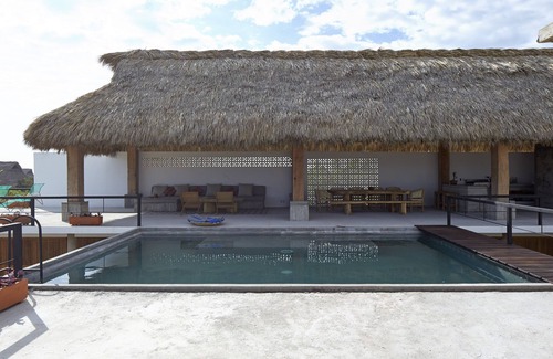 Santa Maria Tonameca House | Design award winner Beach House Puerto Escondido