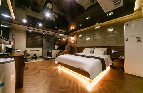 Pohang Hotel | Design Hotel 2ne1 Jukdo Market Pohang