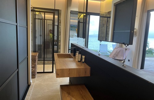 Dampierre Villa | DESIGN PROMONTORY ON THE SEA