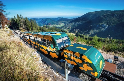 Puchberg Am Schneeberg Apartment | DESIGN-Retreat "SCHNEEBERG" - Whirlpool Suite