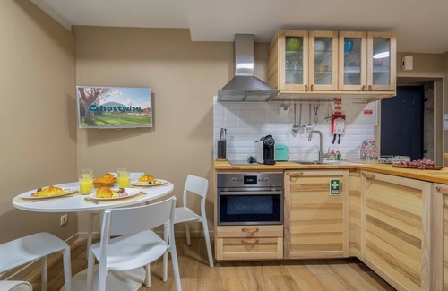 Lordelo do Ouro e Massarelos Apartment | Designed Flat w/Mezzanine and Terrace