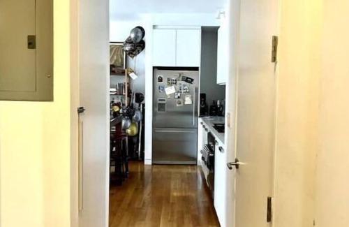 Williamsburg Apartment | Designer 1BD apartment on the park