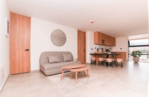 San Diego Apartment | Designer 3BR Apartment-Cowork & Jacuzzi in Poblado