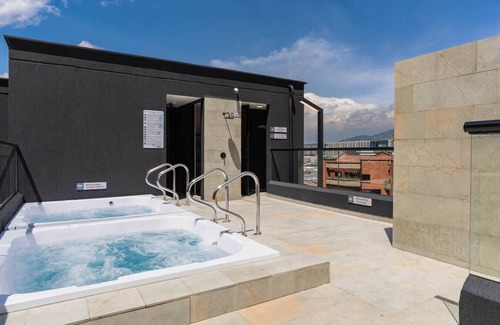 San Diego Apartment | Designer 3BR Apartment-Cowork & Jacuzzi in Poblado