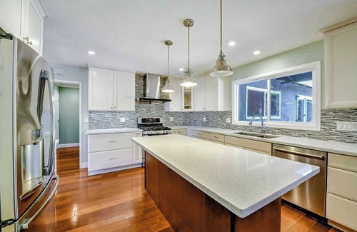 Santa Clara House | Designer Comfort in the Heart of Santa Clara – Walkable and Work-Ready #41481