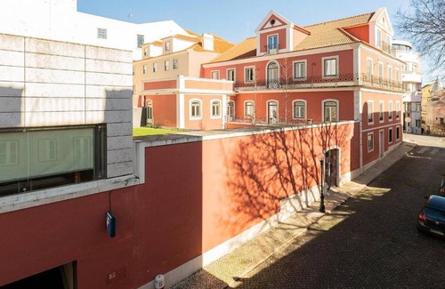 Lisbon Old Town Apartment | Designer Flats in Lapa - Janelas do Tejo