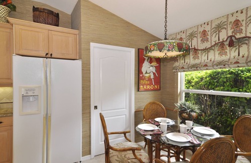 Central Naples House | Designer Furnished Lakefront Home In Briarwood Development