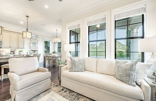 Villa Lago House | Designer Golf View Beach Home with 6 Seat Golf Cart