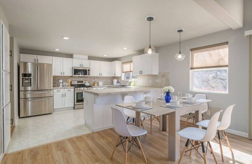 Northwest Reno House | Designer Home conveniently located in Reno, NV