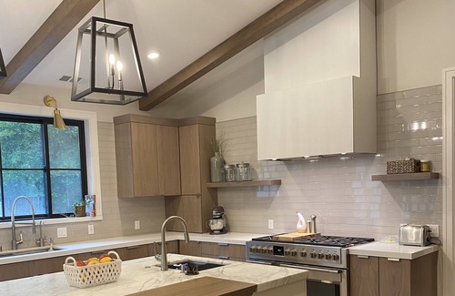 Alamo House | Designer Home with Serene Outdoor Oasis; incl pool, spa, sport-court, & fire pit