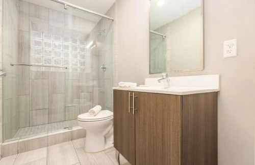 Downtown Boston Apartment | Designer Lux 4 bed Loft Steps to the State House