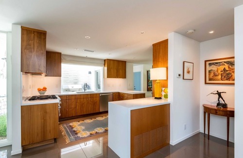 Indian Canyon House | Designer Perfect - 30 Day Minimum