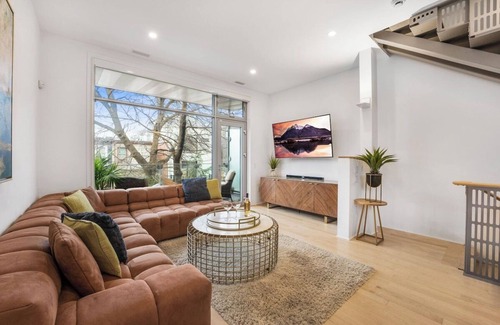 Riverside House | Designer Townhome | Downtown Toronto Views!