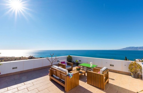 El Candado Villa | Designer villa with pool and amazing views over the bay of Malaga