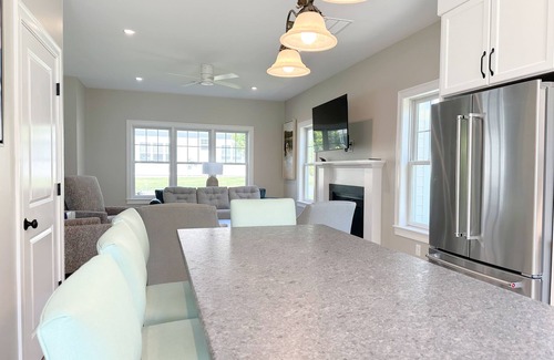 Arundel Cottage | Designers Dream Home with Pool!