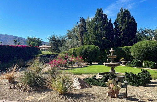 La Quinta House | Desirable 2BR, 2BA house with breathtaking views, putting green, and golf cart!n