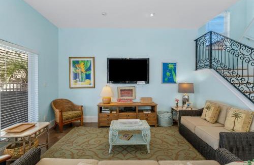 Avalon Beach Estates House | Destin Beach House - Flamingo Cove by Panhandle Getaways