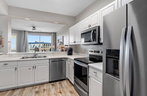 Fort Walton Beach Condo | Destin West Gulfside 510 ~ Amazing Beach Views ~ Beach Service