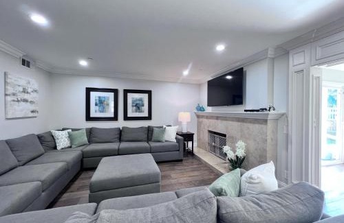 Hermosa Village House | Destination #01