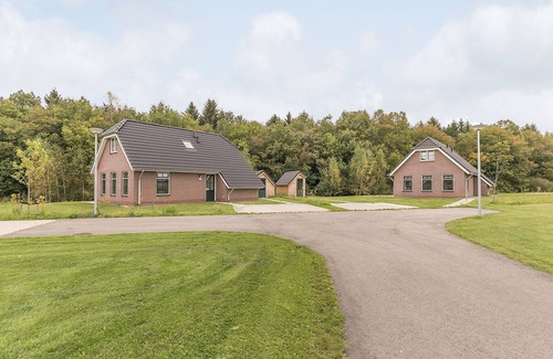 Hollandscheveld Villa | Detached 2 bathroom villa in quiet location, near the forest