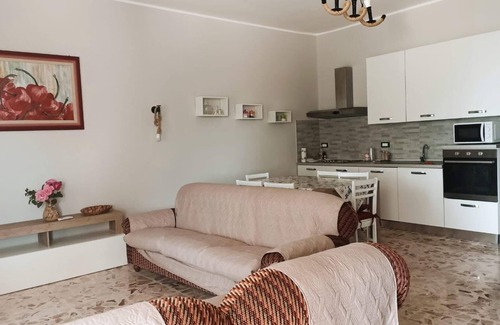 Diso House | Detached 3-bedroom villa with garden