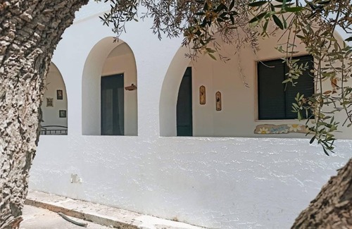 Diso House | Detached 3-bedroom villa with garden