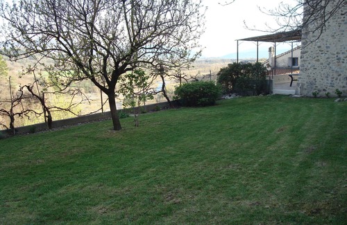 Theze House | Detached 3-star village house overlooking the Durance river.