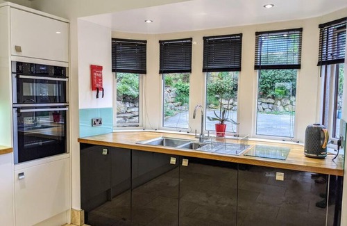 Stainland House | Detached 4 Bedroom Luxury Home