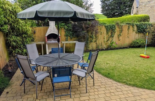 Stainland House | Detached 4 Bedroom Luxury Home