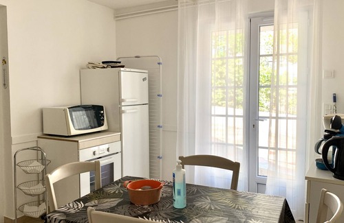 Saint-Raphael House | Detached 45m2 T2 with small garden - Air cond, Parking, Quiet,Beach,All comforts.
