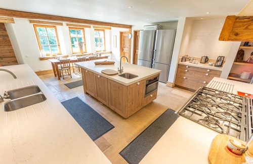 Samoens Other | Detached 500m2 Farmhouse with Yoga Studio, Hot Tub and Sauna