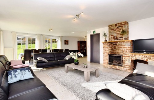 Trou de Bra House | Detached natural stone house with sunny garden and terrace, modern interior