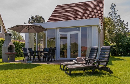 Vlagtwedde Cottage | Detached bungalow for 8 persons