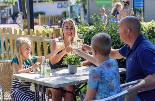 Appelscha House | Detached bungalow with fireplace, in Appelscha