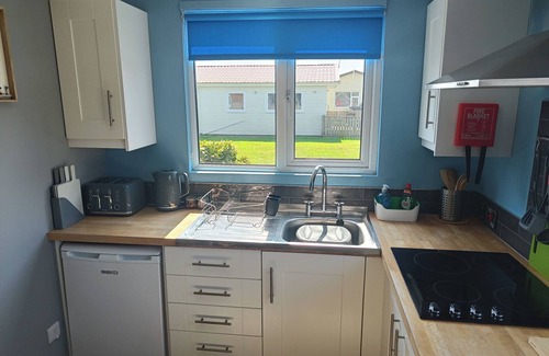 Bridlington Ski Chalet | Detached Cabin, 2-Bedroom Chalet on Bridlington Bay South Shore Park.