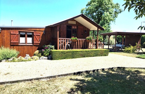 Broc House | Detached chalet Ping-pong, pétanque, barbecue, pergola.