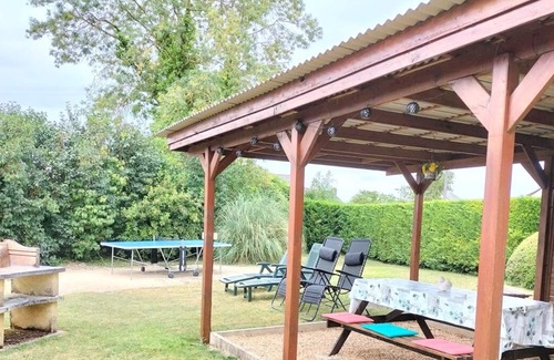 Broc House | Detached chalet Ping-pong, pétanque, barbecue, pergola.