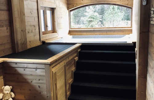 La Giettaz Ski Chalet | Detached chalet with spa area