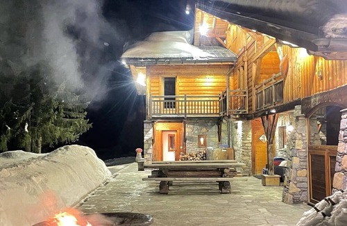 La Giettaz Ski Chalet | Detached chalet with spa area