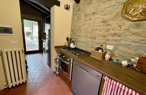 Anghiari Cottage | Detached cottage with pool