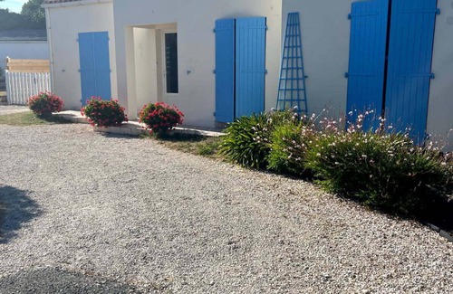Saint-Georges-d'Oleron House | Detached villa 85 m2, enclosed garden, close to the sea (300m), free WIFI.