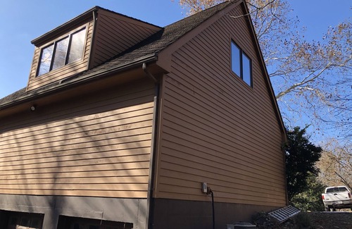 Vienna Apartment | Detached Garage Apt, Private Entrance, High Speed FIOS, Safe Location, Parking.