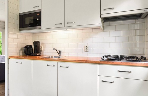 Krachtighuizen Cottage | Detached hearing bungalow for 4 persons