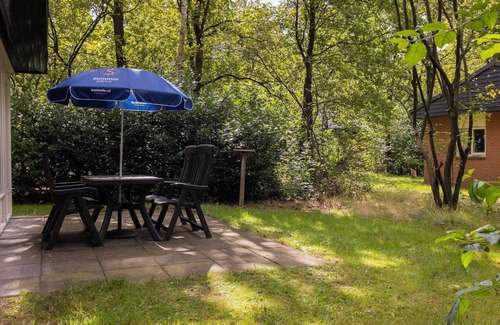 Krachtighuizen Cottage | Detached hearing bungalow for 4 persons