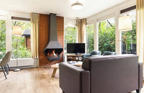 Krachtighuizen Cottage | Detached hearing bungalow for 4 persons