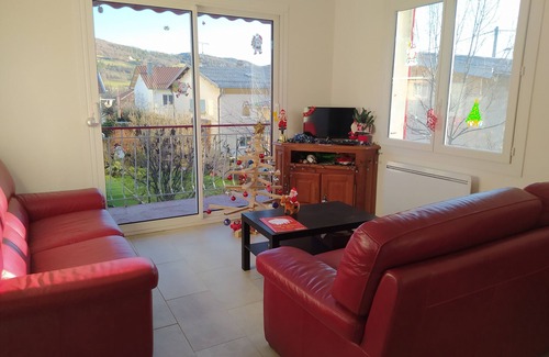 Gap House | Detached house ideally located