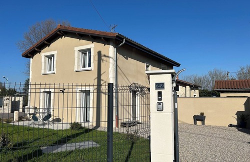 Thil House | Detached house in the countryside 15min from Lyon
