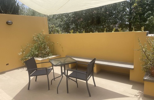 Picanello-Ognina-Barriera-Canalicchio House | Detached house with terrace within walking distance of the city