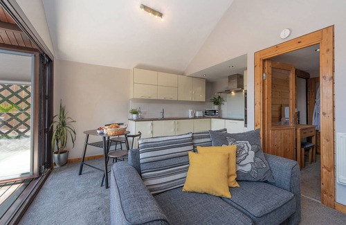 Netley Cabin | Detached Lodge with Hot Tub