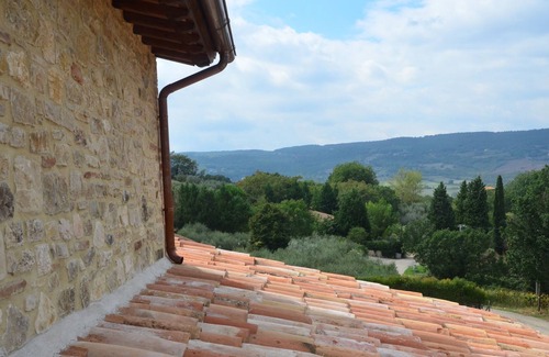 Todi Villa | Detached luxury villa, 6 persons with great views, private pool and WiFi